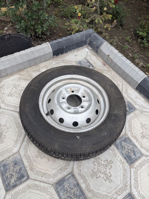 Диск с резиной..