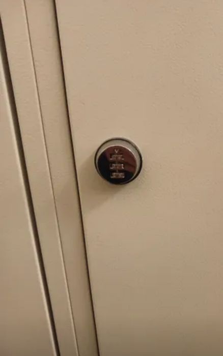 Замок кодовый ...