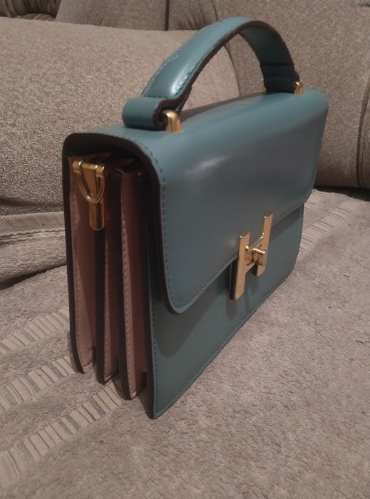 Продам две сумки не дорого