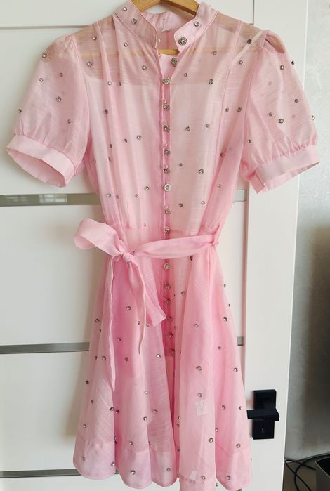 Висок клас рокля с камъни