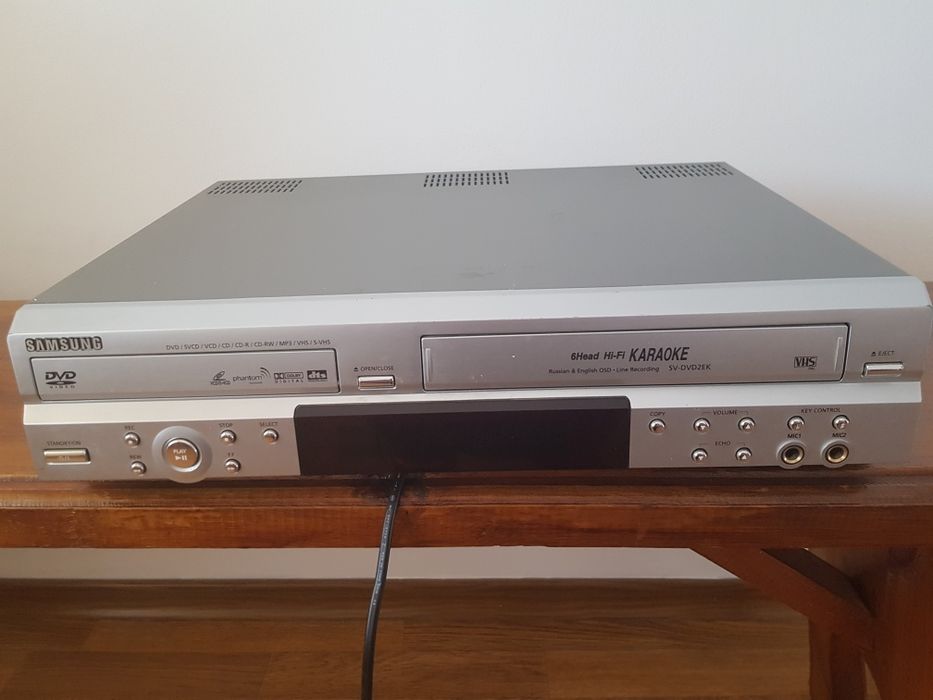 DVD  проигрыватель