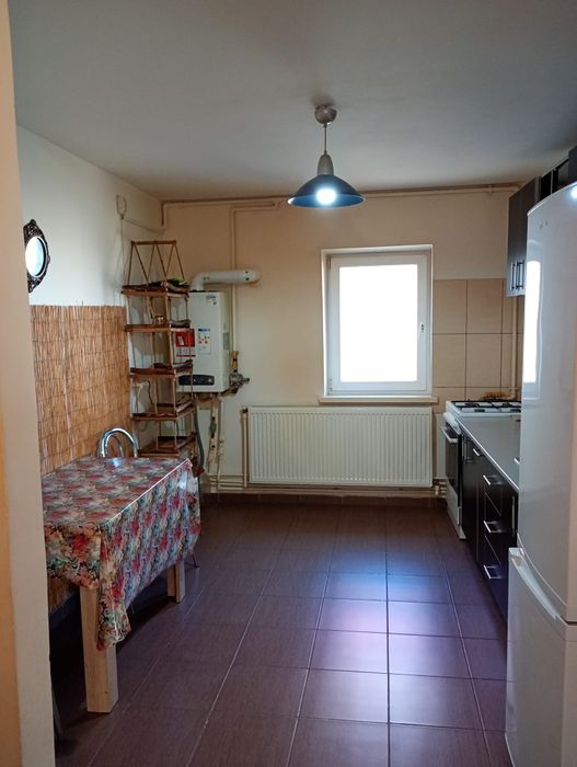 Apartament de închiriat