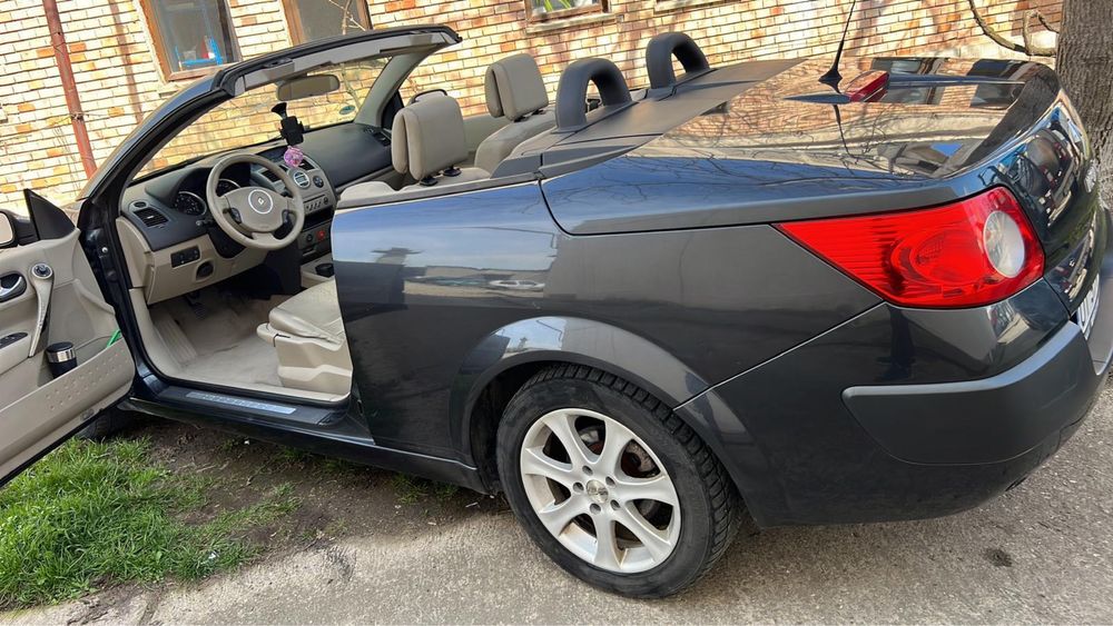 Vand renault megane cabrio.