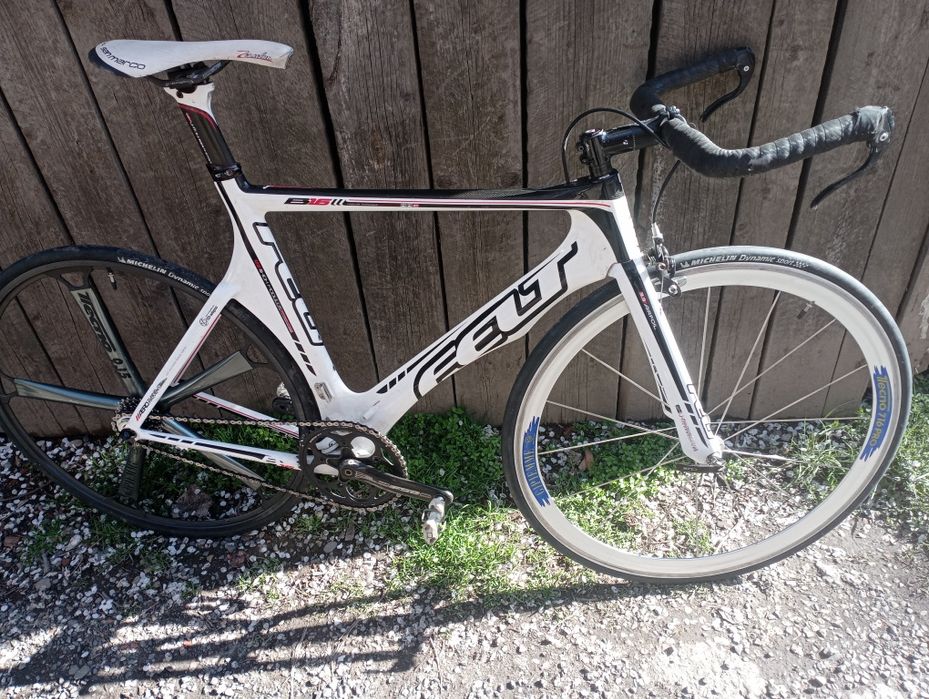 Felt B16 carbon single-fixie, cursieră
