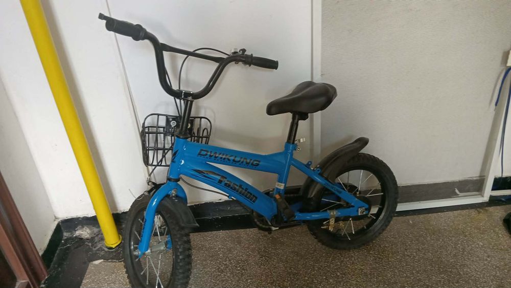 Vand bicicleta noua copii