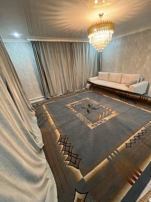 Продаем ковер в хорошем состоянии