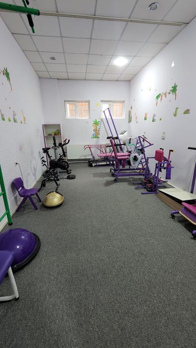 Bolalar klinikasi uchun jihozlar sotiladi