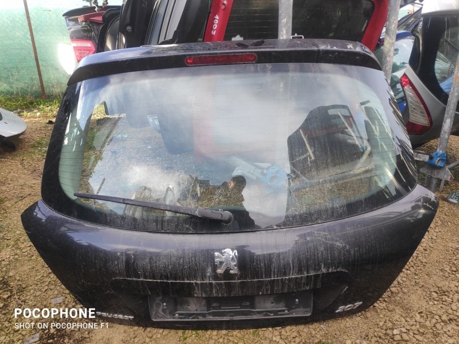 Врата багажник Peugeot 207 hatchback / Пежо 207 хечбек 2010г