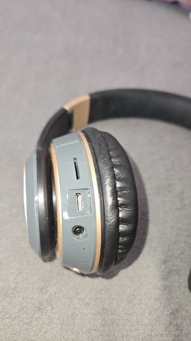 Слушалки блутут, Bluetooth headphones over ear