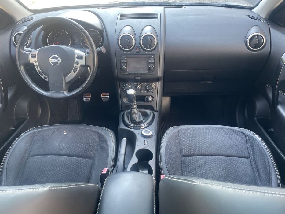 Nissan Qashqai NISSAN QASHQAI 4x4 cu 7 locuri