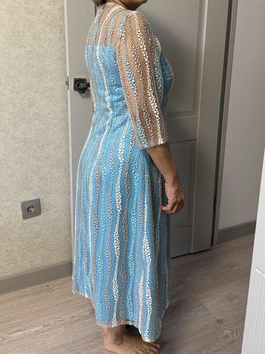 продам платье вечернее