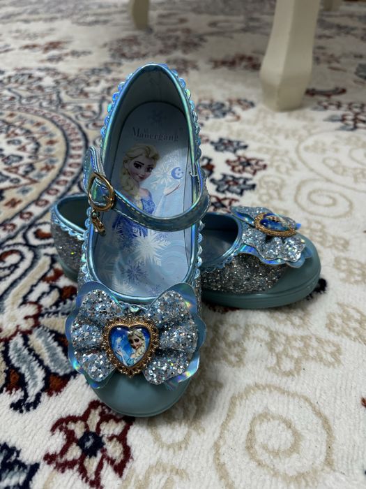 Туфли для девочки 30размер