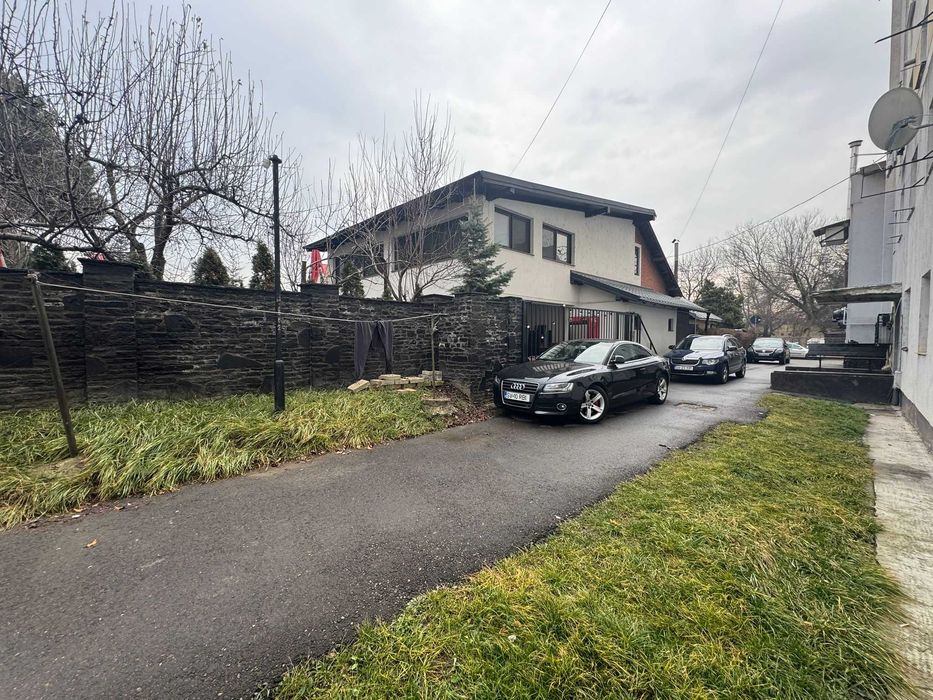 Vand casa si teren-  strada Nicolae Iorga, nr. 12, Gara Burdujeni SV