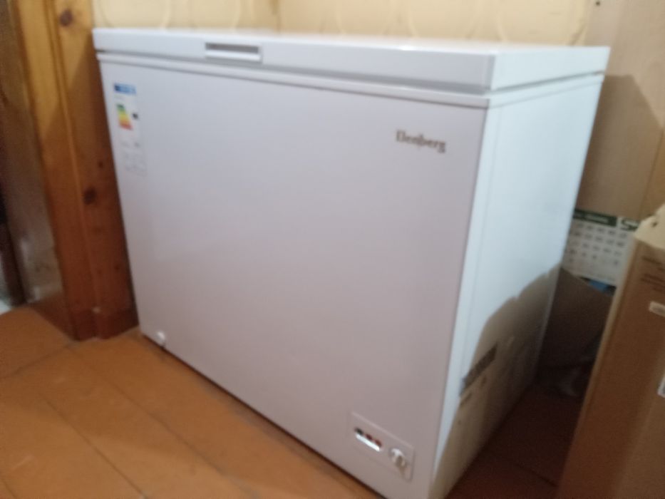 Продам ларь Elenberg, 250 л. хорошее состояние, торг.