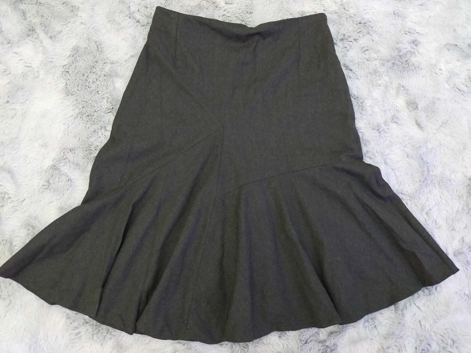 Fusta 100% lână 42 L