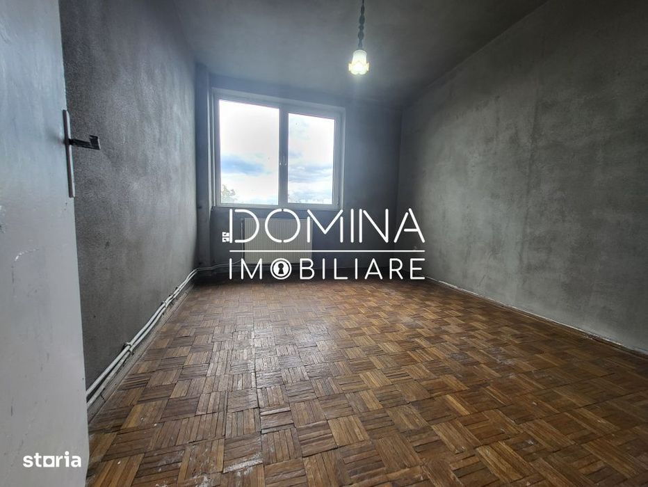 Vanzare apartament cu 3 camere, strada Garofitei, zona 1 Mai