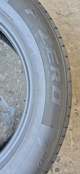 4 anvelope vara Pirelli 275/50/20.Pretul este pe bucata.