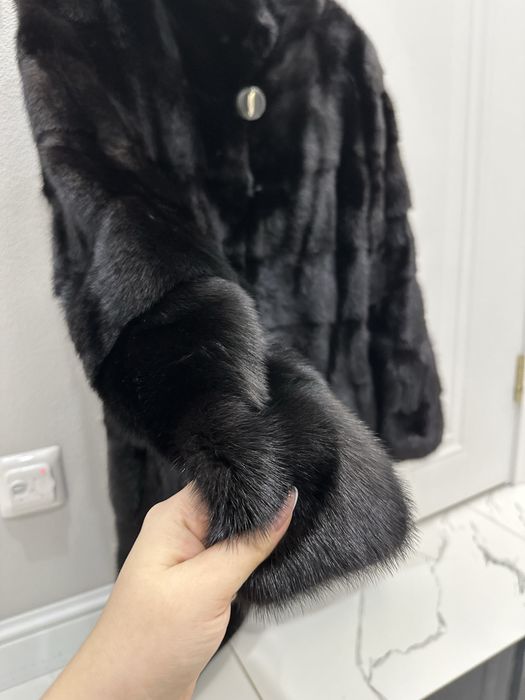 Продам норковую шубу