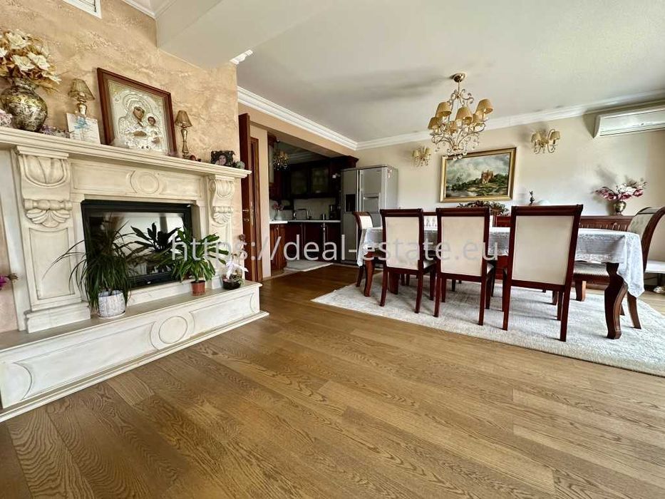 Продава се Тристаен апартамент в Благоевград, Широк център - 124 кв.м за 1855 €/кв.м - Снимка #1