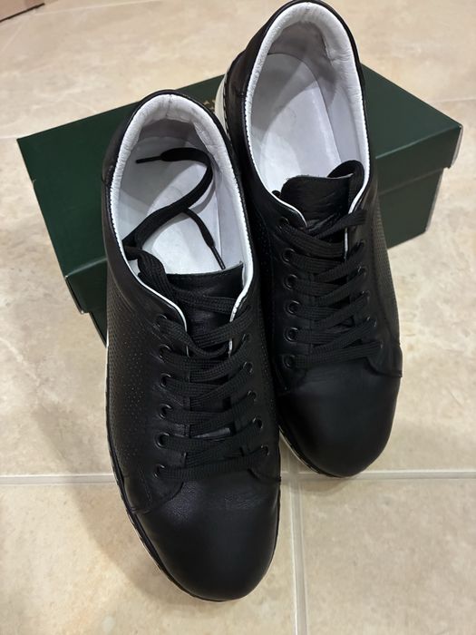 Спортни обувки черни дамски