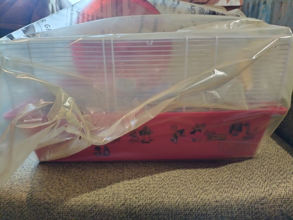 Клетка для хомяков.