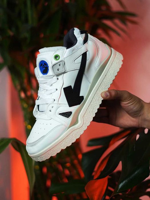 Off-White Sponge Mid Top - White