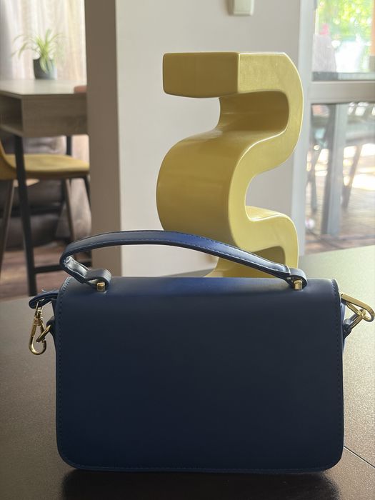 Синя чанта Prada