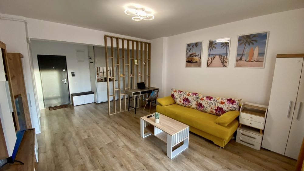 Regim Hotelier Garsonieră CORESI/Tractorul + Parcare