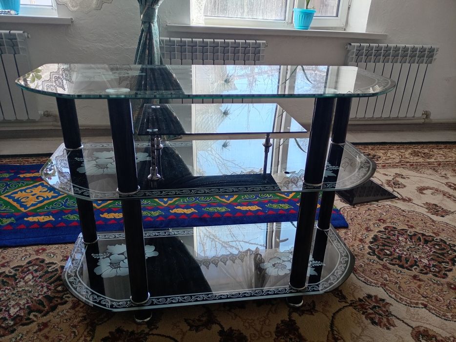 Подставка для телевизора