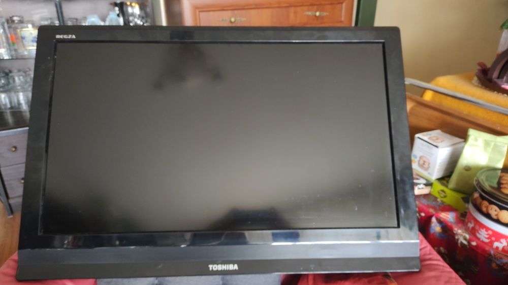 Телевизор  TOSHIBA 32 "