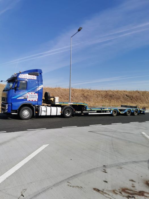 Trailer transport utilaje grele agabaritice  vola,excavatoare,combina
