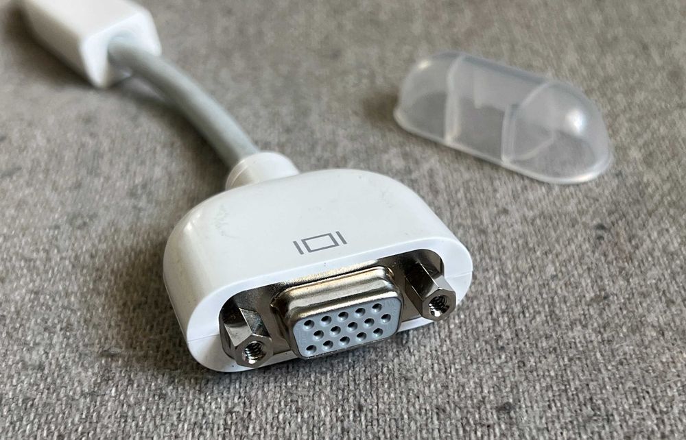 Adaptor original Apple Mini DisplayPort la VGA, funcțional, compatibil