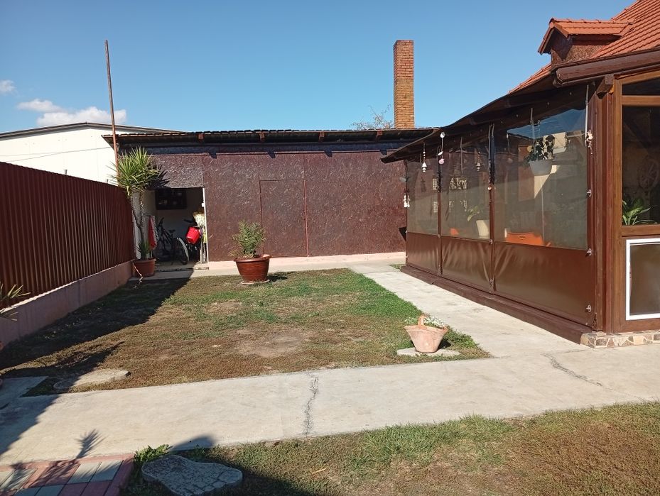 Vând casă in Sofronea