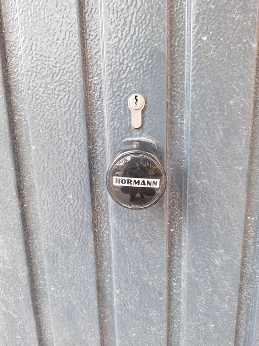 Гаражна врата HÖRMANN