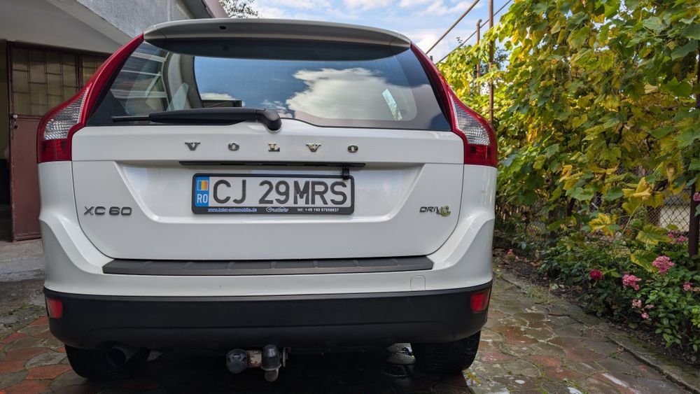 VOLVO XC60 2010 — imagine 2