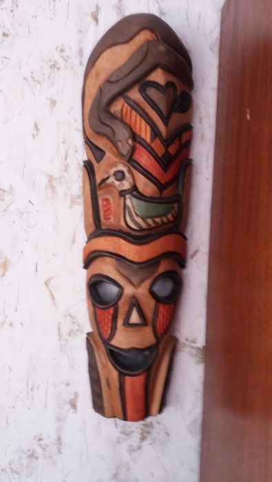 ритуални маски и ножове