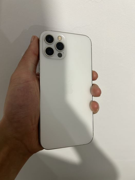Срчно !!! Iphone12 pro