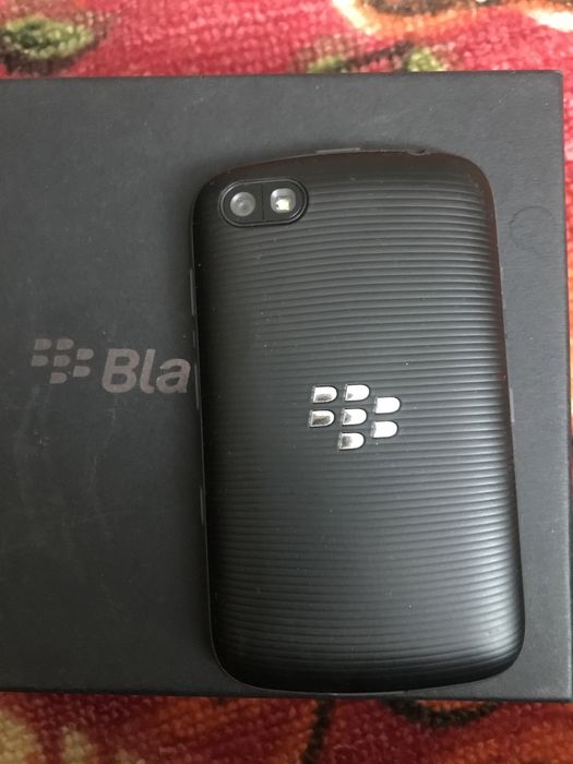 BlackBerry   2 телефона