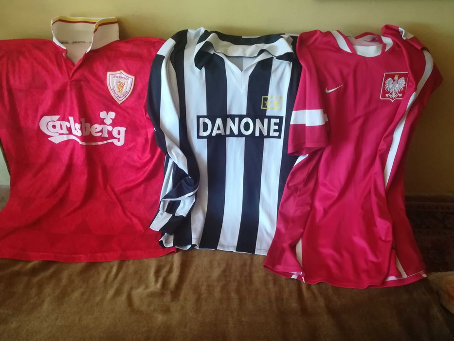 Редки футболни  фланелки