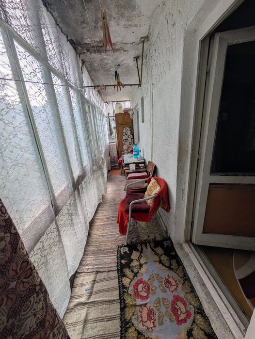 Apartament 2 camere, decomandat - zonă centrală