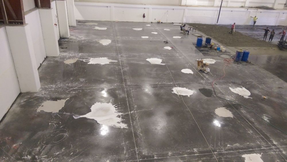 Turnari platforme beton finisat cu elicopterul.Beton elicopterizat