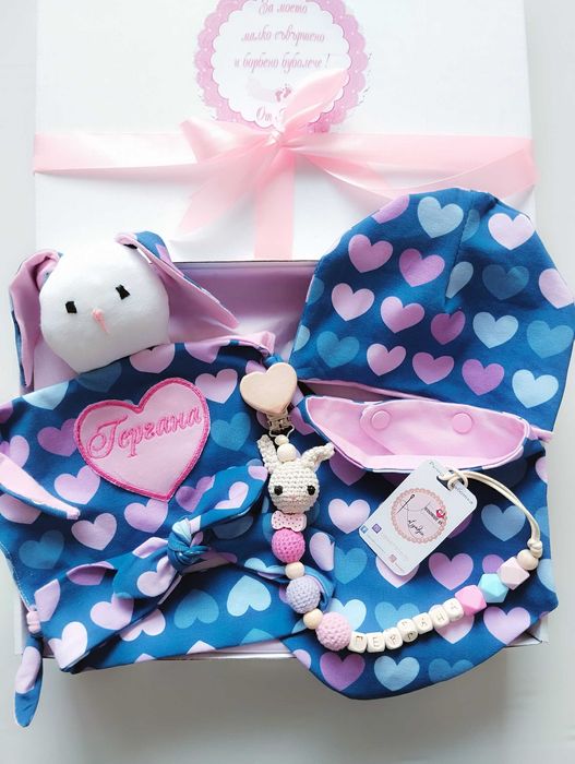 Кутия за погача или новородено бебе