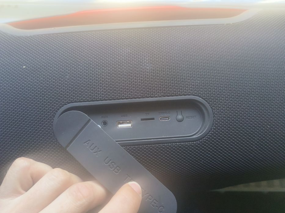 колонка HOPESTAR