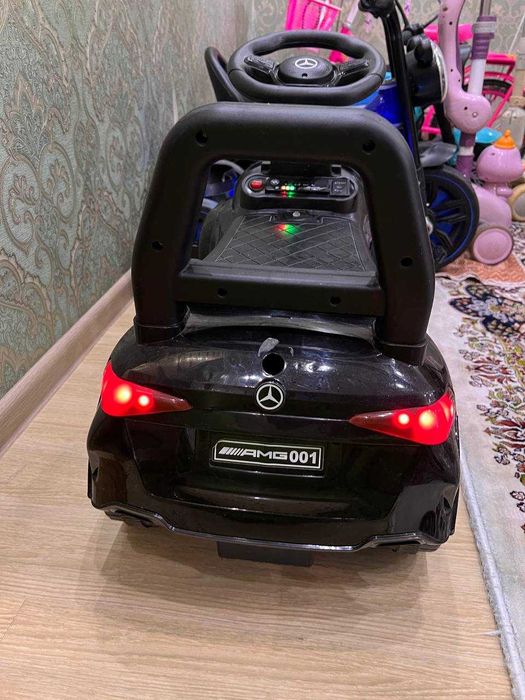 Детский электромобиль