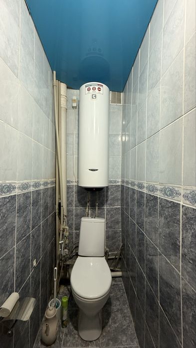 Ақмешіттен 3-қабаттан,4 бөлме зың ремонтпен