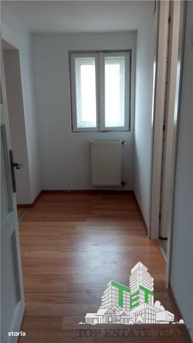 Casa 6 camere de inchiriat , activitate comerciala sau office , parcar