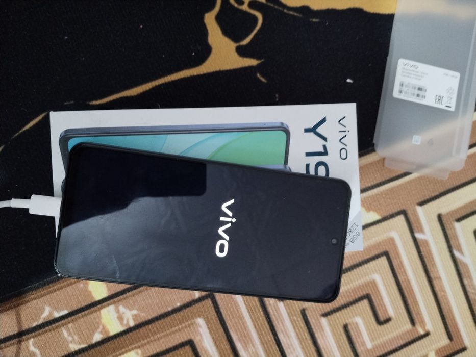 VIVO Y 19S телефон