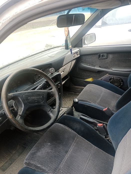 Продам Тойота Карина 2