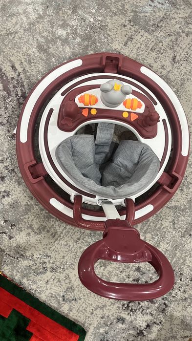 Ходунок детский красний