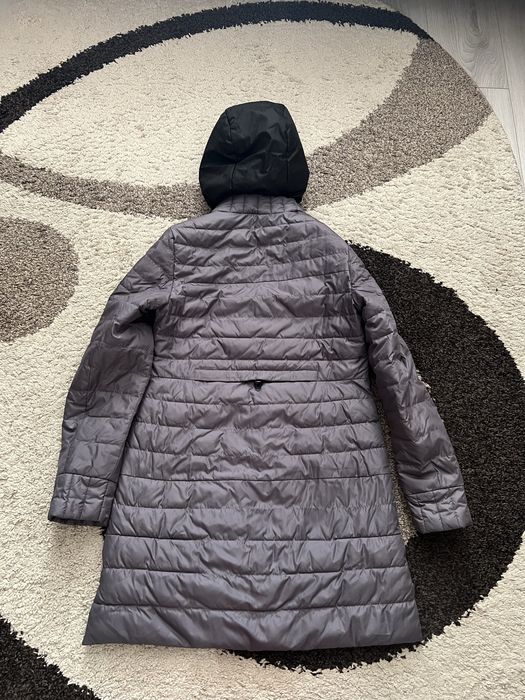 Продам женскую куртку 44 размера